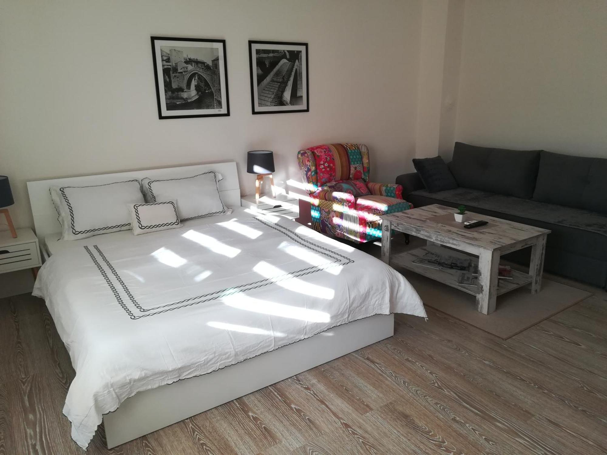 מוסטר Skyline Apartments חדר תמונה